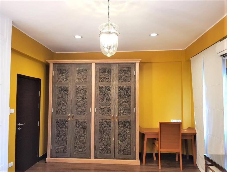Baan Khun Nai Thonglor, Luxury Thai Biệt thự Bangkok